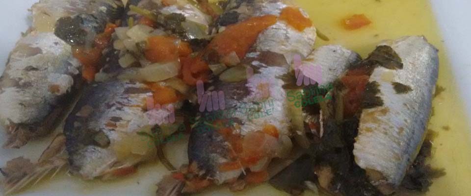 Sardinha escabeche na panela de pressão